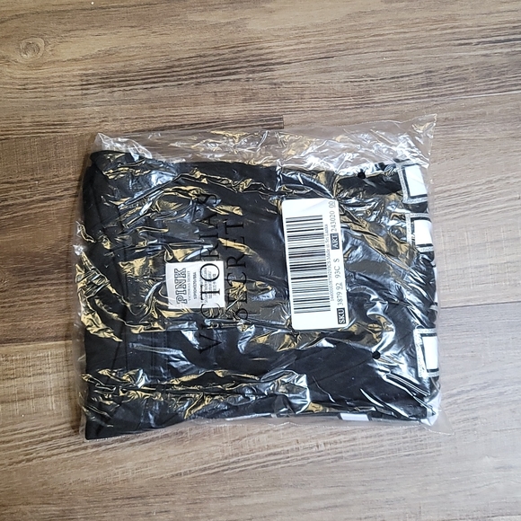 NWT Victoria's Secret PINK V Neck T Shirt - Picture 4 of 6